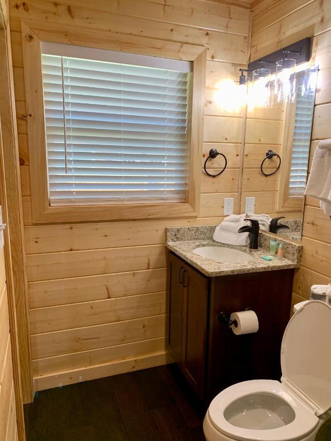 The Brick House: Brand New! 3 Bedroom Home With Private Driveway Pigeon Forge Ngoại thất bức ảnh